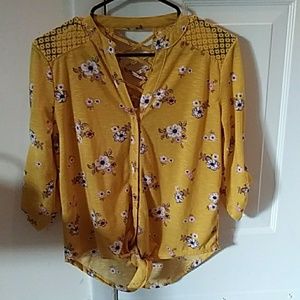 Super cute summer shirt
